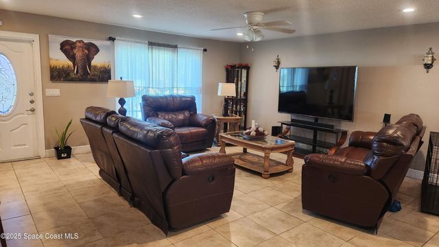 290 SE District Street SE, 12, Palm Bay, FL 32909