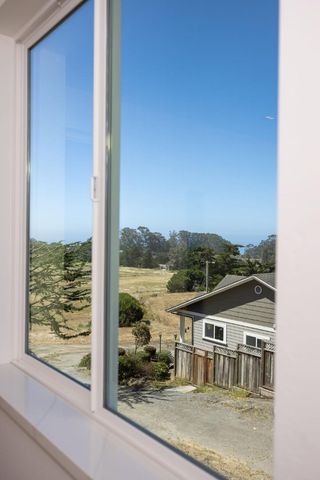 599 Alto Avenue, Half Moon Bay, CA 94019