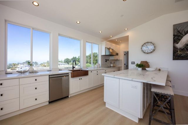 599 Alto Avenue, Half Moon Bay, CA 94019