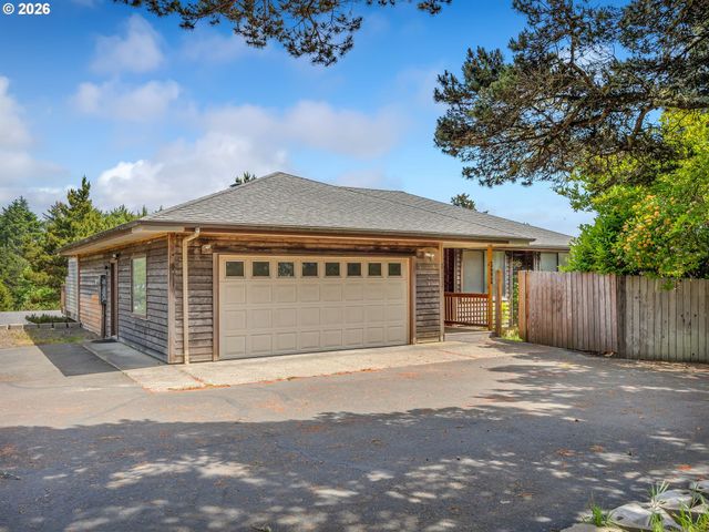 89989 MANION Dr, Warrenton, OR 97146
