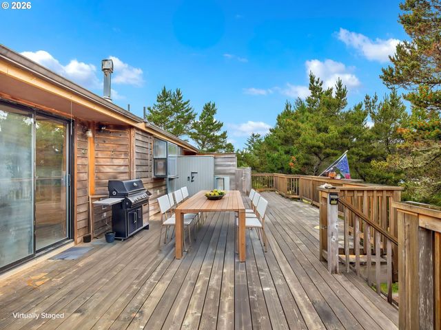 89989 MANION Dr, Warrenton, OR 97146