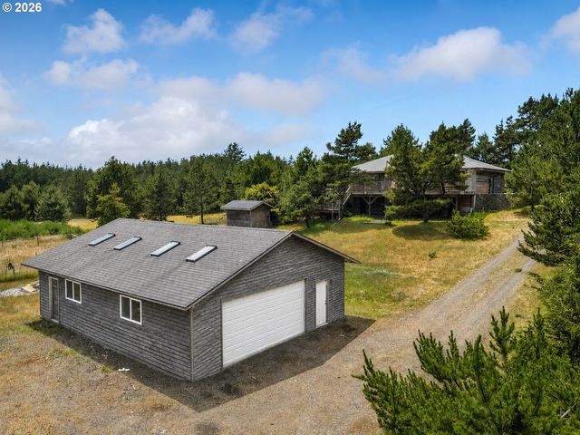 89989 MANION Dr, Warrenton, OR 97146