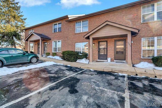 10510 Briston Court, St Louis, MO 63114