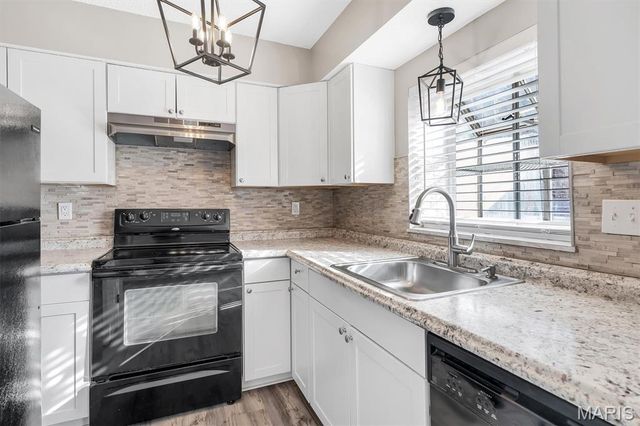 10510 Briston Court, St Louis, MO 63114