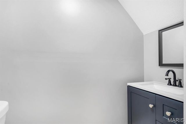 10510 Briston Court, St Louis, MO 63114