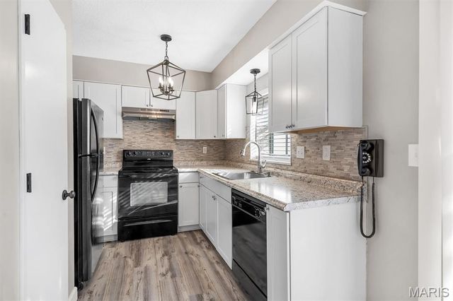 10510 Briston Court, St Louis, MO 63114