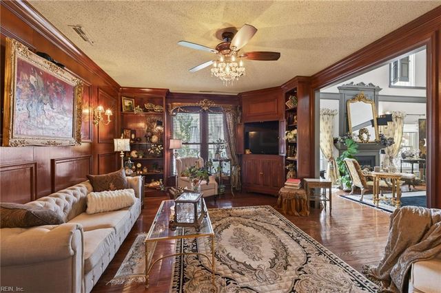 1728 Royal Cove CT, Virginia Beach, VA 23454