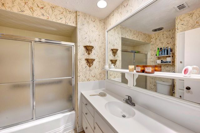 5922 Willowbend Boulevard, Houston, TX 77096