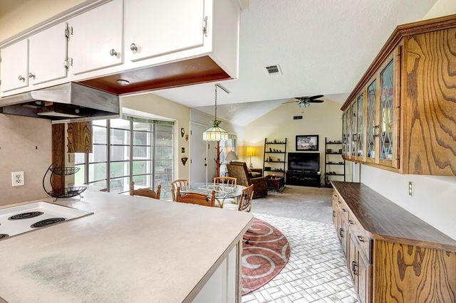 5922 Willowbend Boulevard, Houston, TX 77096