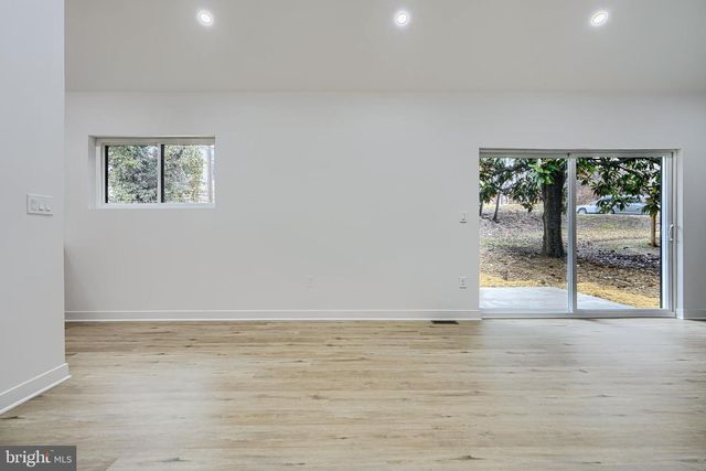 2802 STEELE RD, Baltimore, MD 21209