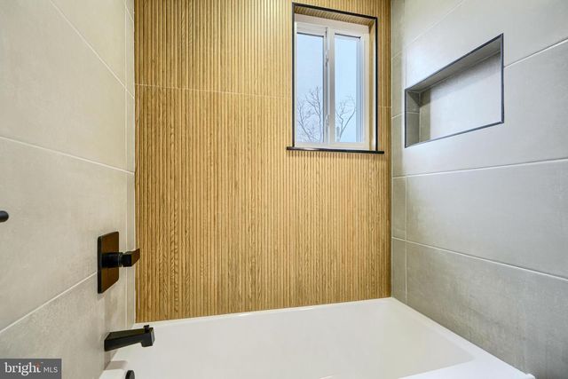 2802 STEELE RD, Baltimore, MD 21209