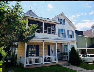 23 Bank Street, Walden, NY 12586