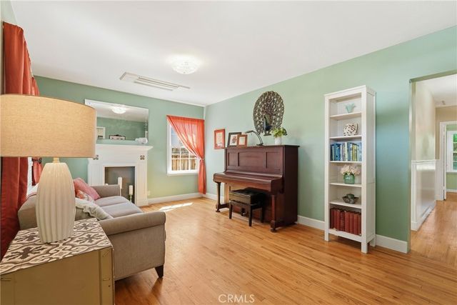 1933 W Jacaranda, Fullerton, CA 92833