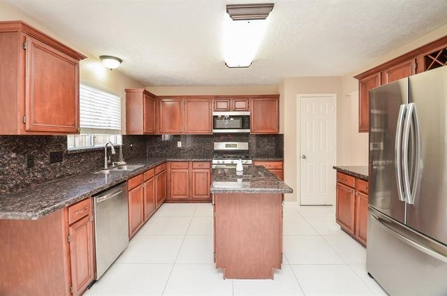 3702 Lauderwood Lane, Katy, TX 77449
