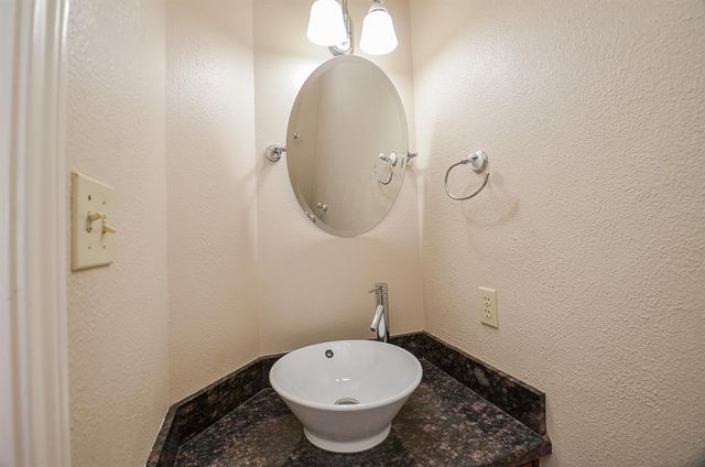 3702 Lauderwood Lane, Katy, TX 77449