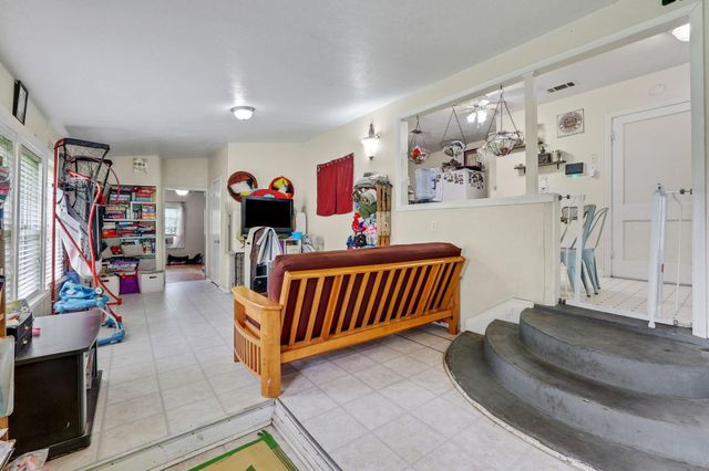 2713 Cos Street, Liberty, TX 77575