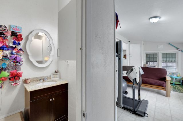 2713 Cos Street, Liberty, TX 77575