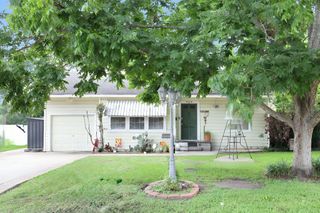 2713 Cos Street, Liberty, TX 77575
