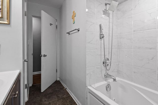 5950 Hayes Place, Merrillville, IN 46410