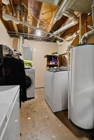 5950 Hayes Place, Merrillville, IN 46410