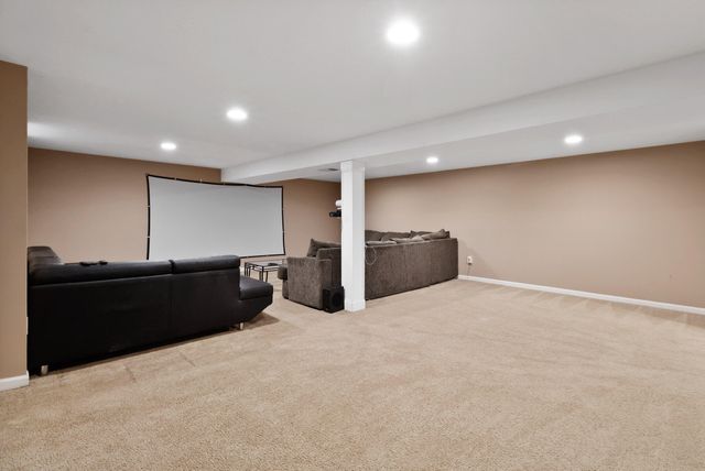 5950 Hayes Place, Merrillville, IN 46410