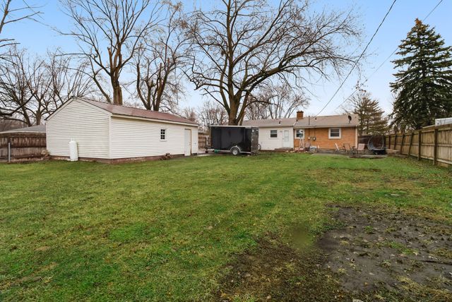 5950 Hayes Place, Merrillville, IN 46410