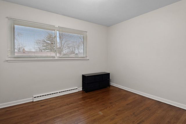 5950 Hayes Place, Merrillville, IN 46410