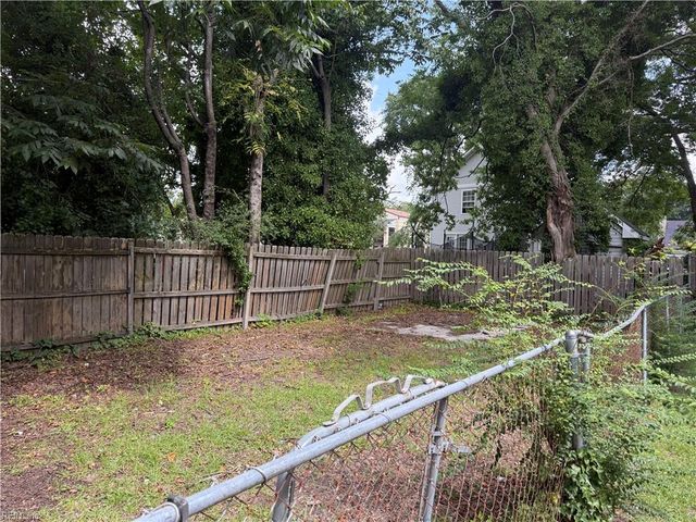 530 W 27th ST, Norfolk, VA 23517