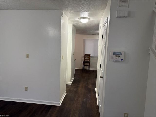 530 W 27th ST, Norfolk, VA 23517
