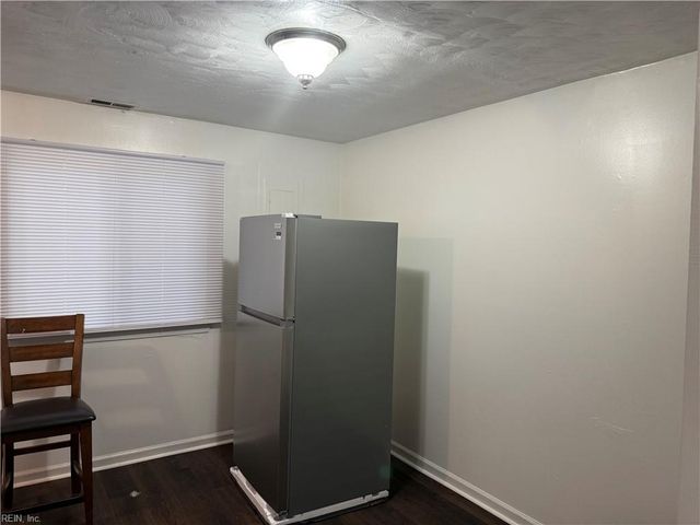 530 W 27th ST, Norfolk, VA 23517