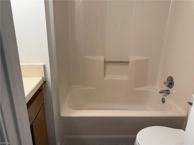 530 W 27th ST, Norfolk, VA 23517
