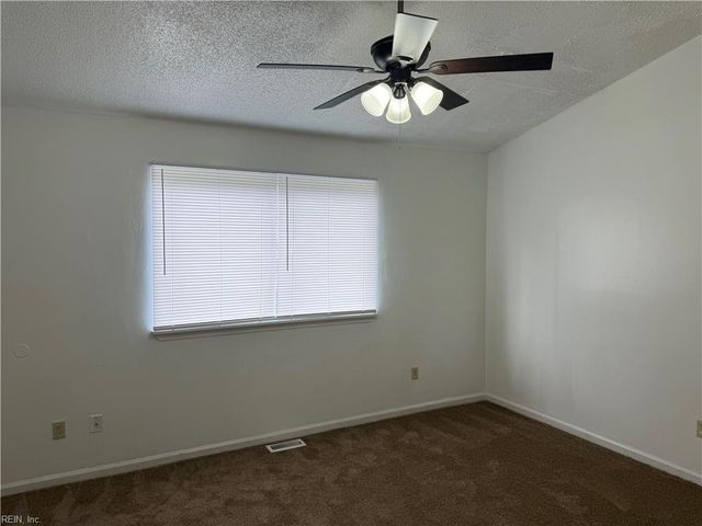 530 W 27th ST, Norfolk, VA 23517