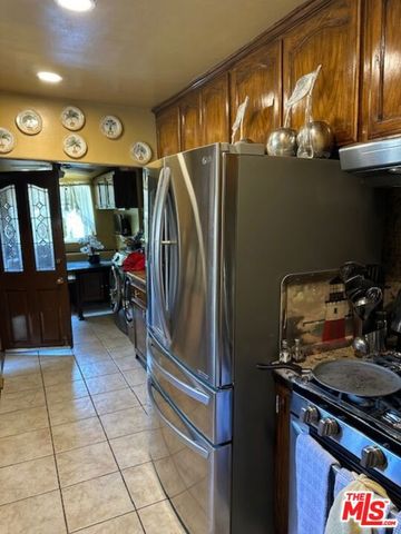 1130 E 66th Street, Inglewood, CA 90302