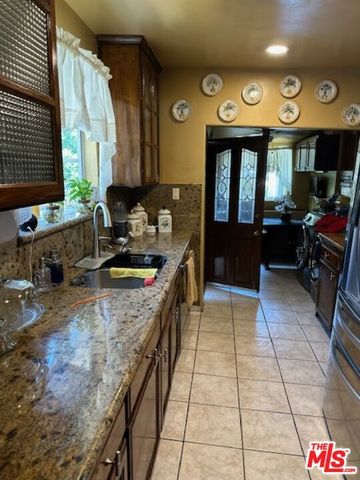 1130 E 66th Street, Inglewood, CA 90302