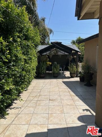1130 E 66th Street, Inglewood, CA 90302