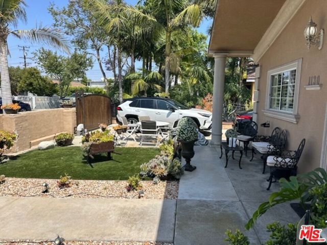 1130 E 66th Street, Inglewood, CA 90302
