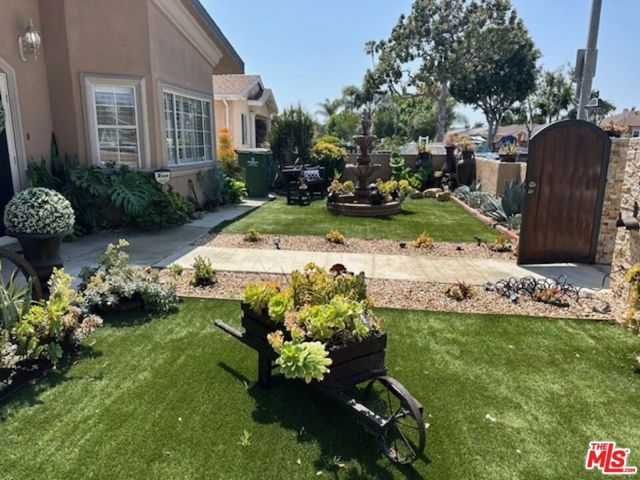 1130 E 66th Street, Inglewood, CA 90302