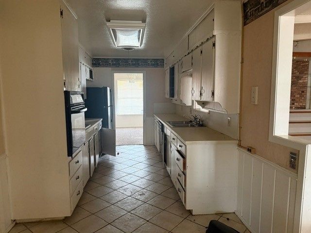 7344 Monterrey Drive, Fort Worth, TX 76112