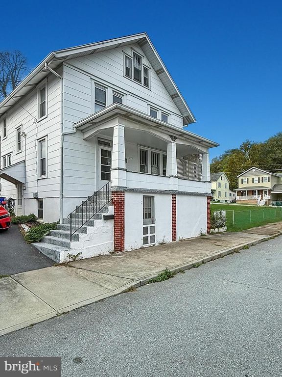9 3RD AVE, Brunswick, MD 21716