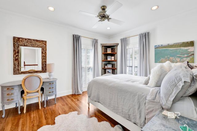 4 Savannah Court, Mobile, AL 36608