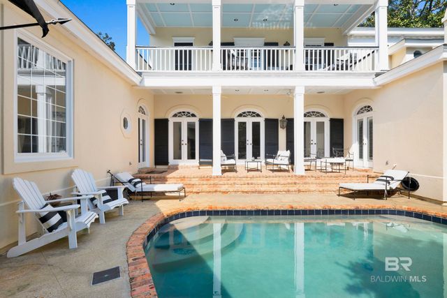 4 Savannah Court, Mobile, AL 36608