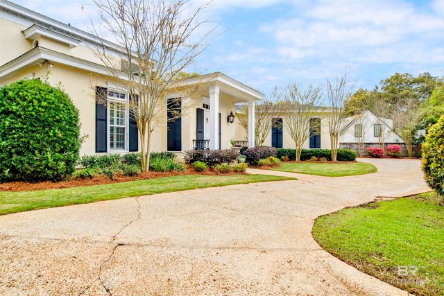 4 Savannah Court, Mobile, AL 36608