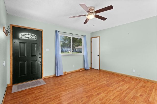 104 SE Kingscross Road, Blue Springs, MO 64014