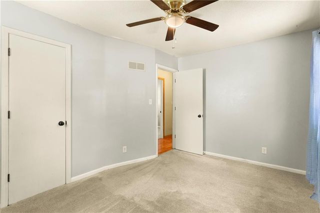 104 SE Kingscross Road, Blue Springs, MO 64014