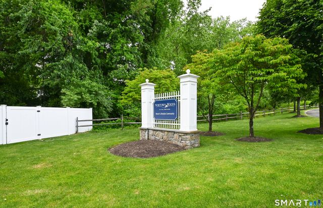 1011 Brookside Court 1011, Newtown, CT 06470