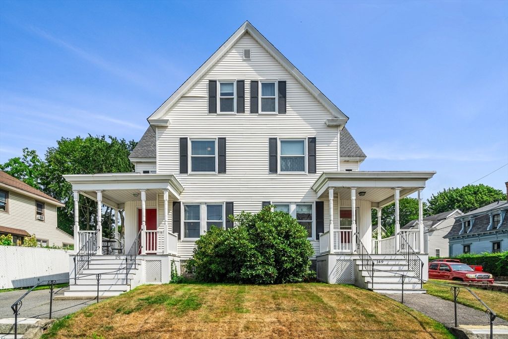 149 Methuen St, Lowell, MA 01850