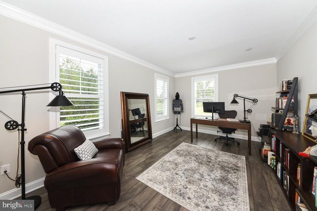 8 ELIZABETH LN, Doylestown, PA 18901