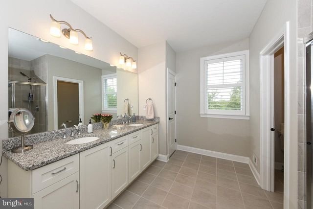 8 ELIZABETH LN, Doylestown, PA 18901