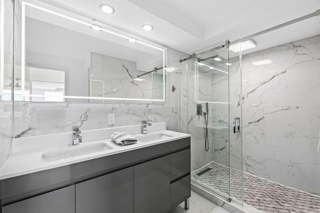 2851 NE 183rd Street 2117, Aventura, FL 33160