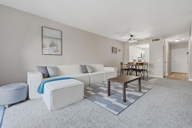 5700 Baltimore Drive 81, La Mesa, CA 91942
